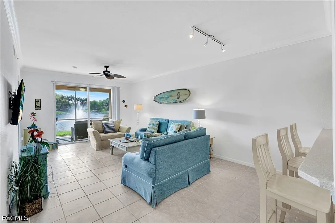 2 bed, 2.0 bath, 1121 sqft, $3,500 — Photo 2
