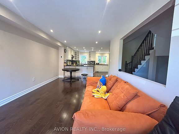 4th image of 95 Weldrick Rd #37