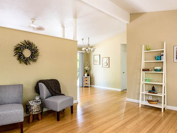 5th image of 16528 5th Ave S