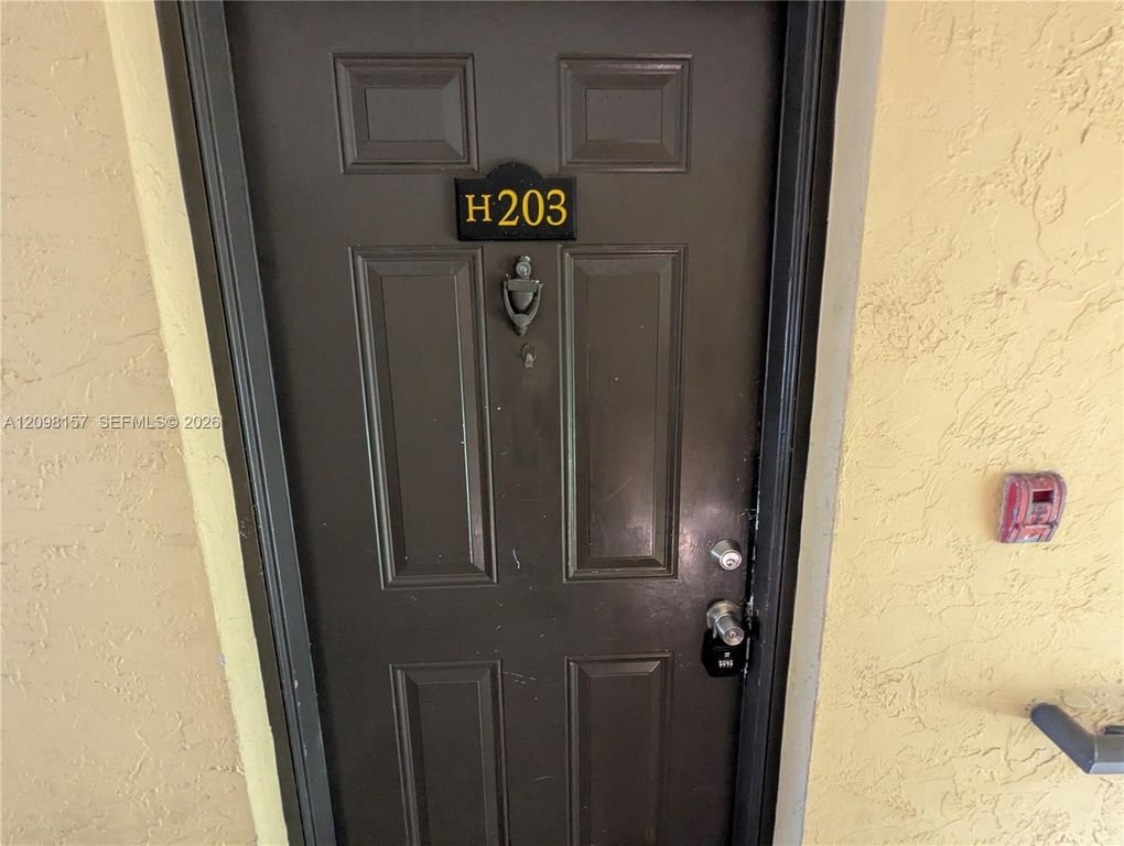 4055 W McNab Rd APT H203, photo 2