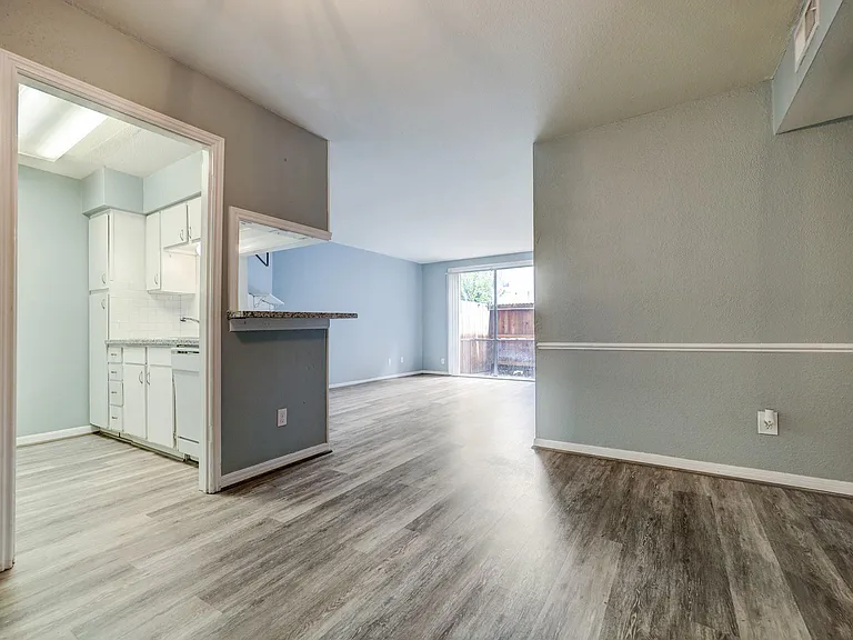 4633 Wild Indigo St #542 — Photo 4
