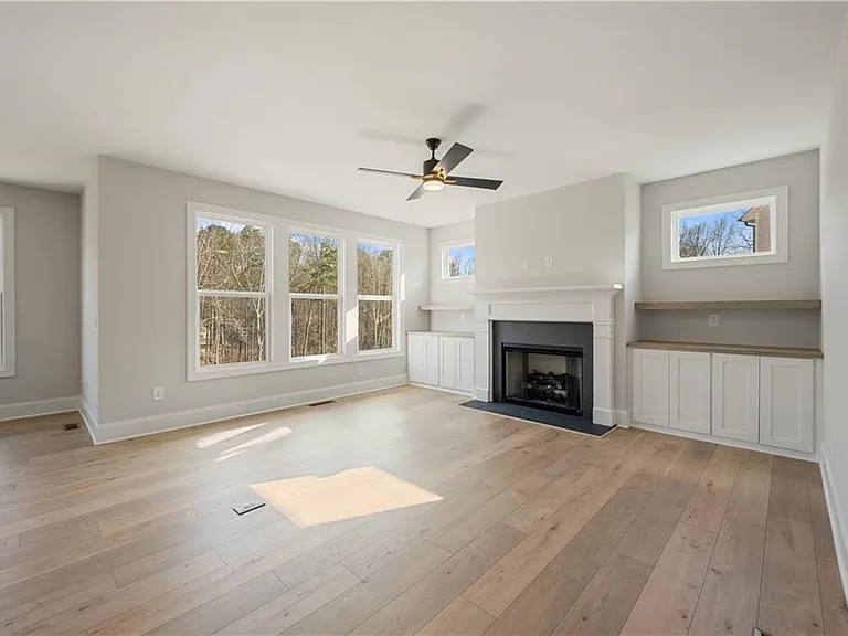 126 Spaulding Ln — Photo 7