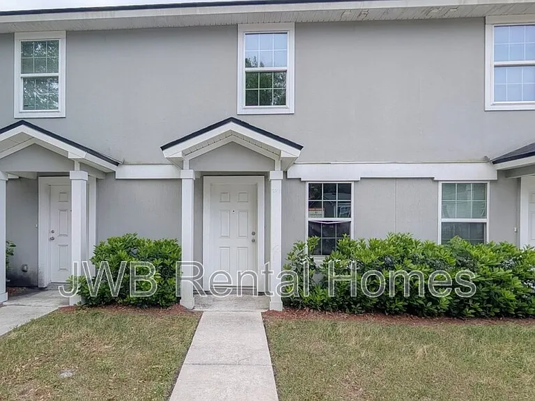 8485 McGirts Village Ln — Photo 15