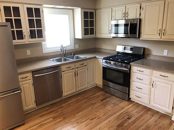 5th image of 5 Nancy Ln
