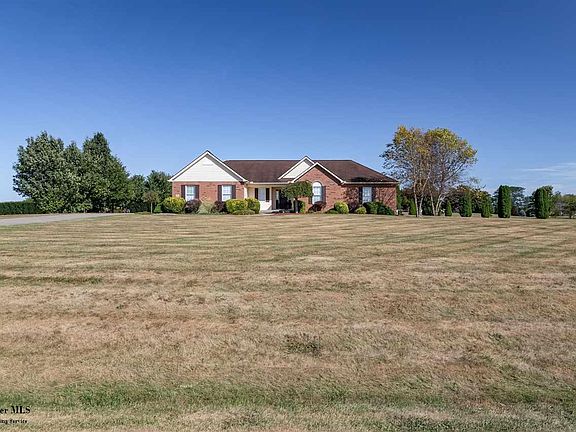 2nd image of 4494 Meadowgrove Dr