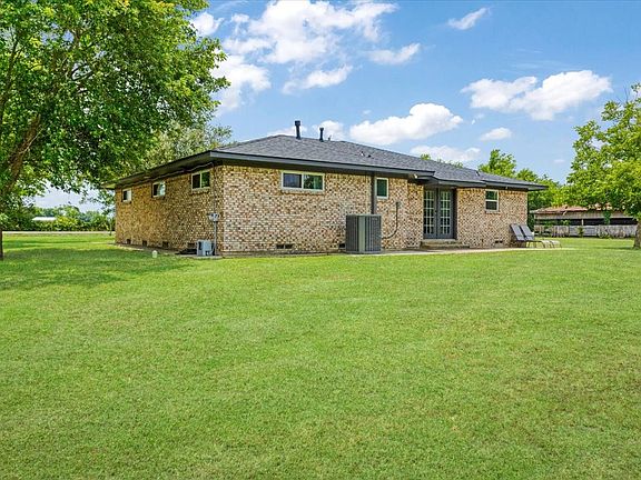 4th image of 4938 County Road 4410