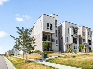 5125 Queen Ct, Arvada, CO 80002