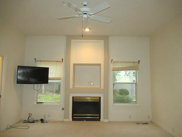 4016 Pasaje Pl NW — Photo 35