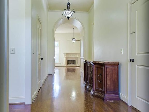 4th image of 1136 Dunnavant Pl