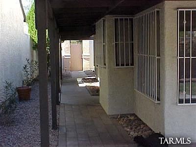 5th image of 2520 N Bay Dr