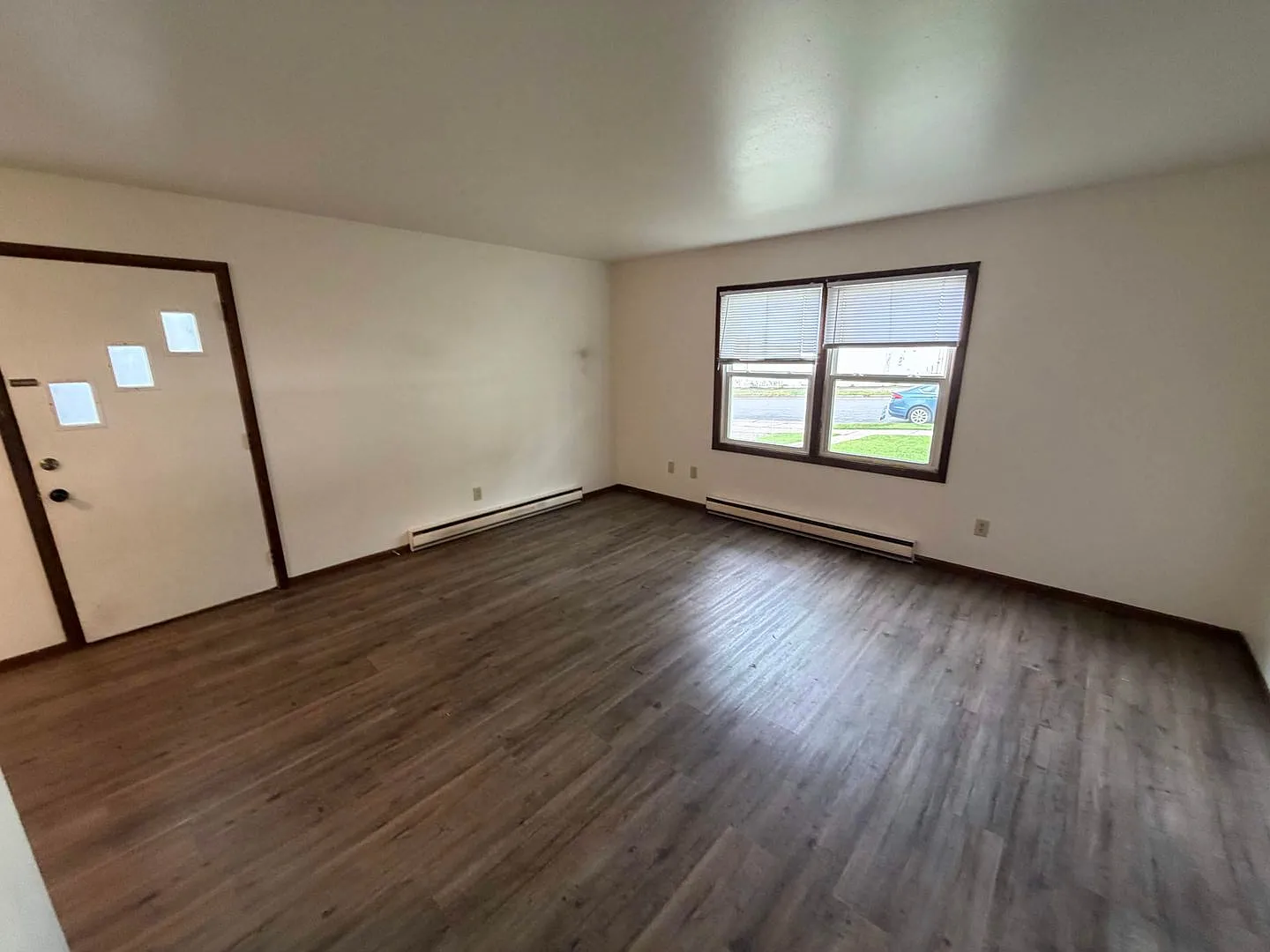 609 Mount Nemo Ave — Photo 2