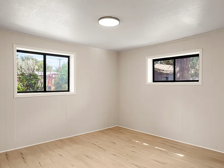 1105 E Boulder St — Photo 12