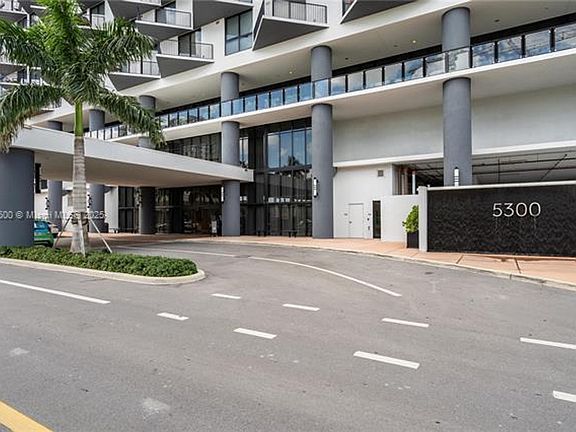 2nd image of 5300 Paseo Blvd #6014