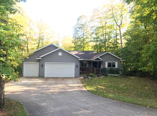 1701 Golden Ridge Ln, Gaylord, MI 49735
