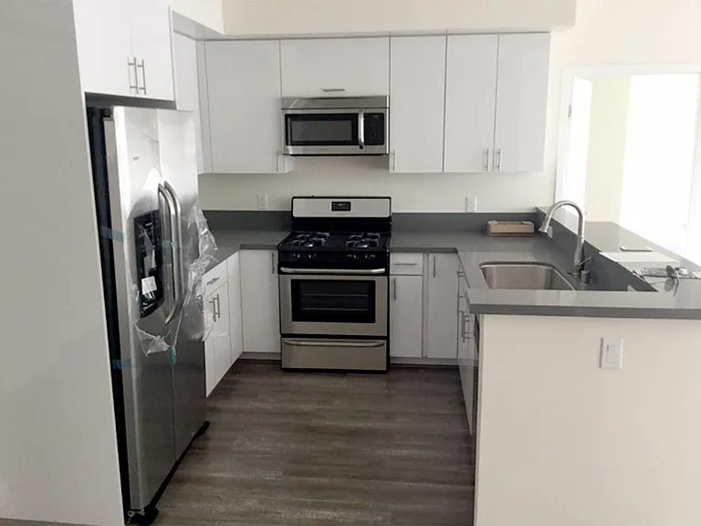 4305 Laurel Canyon Blvd #202 — Photo 3