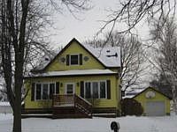 1st image of 401 E 2nd St