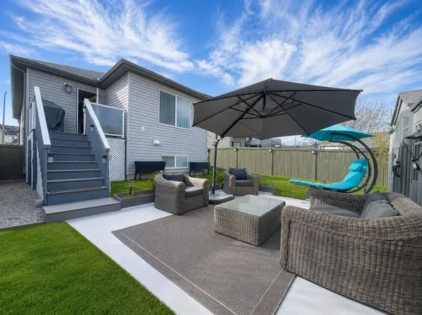 107 E Skyview Springs Mnr NE, Calgary, AB T3N 0A8