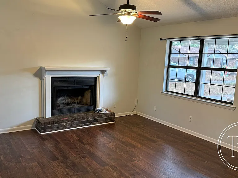 806 W Oxford Ln — Photo 12