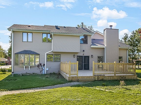 3rd image of 712 Westshire Dr