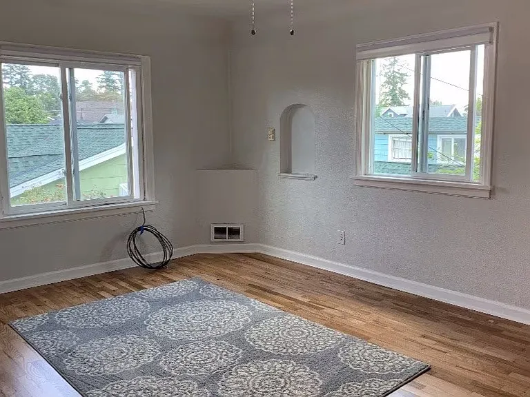 904 Naval Ave #1 — Photo 2