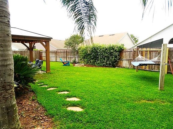 4th image of 32025 Teague Way