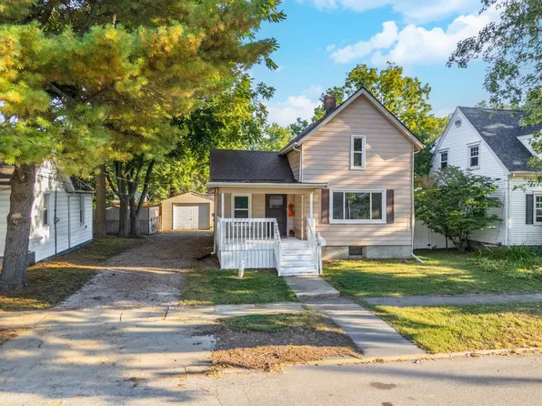 608 Harris St, Normal, IL 61761