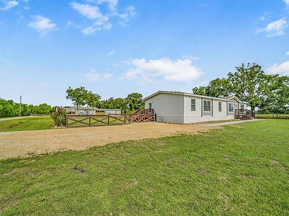 4th image of 1566 County Road 610 #E