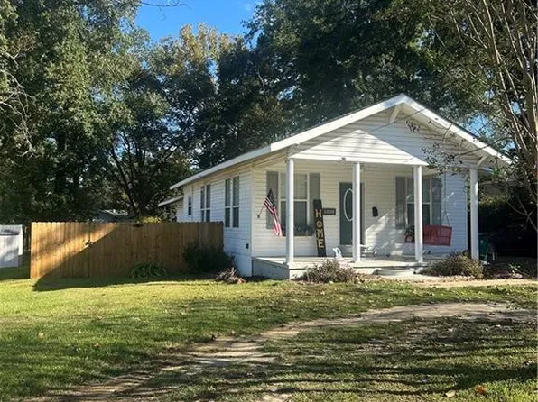1303 Maple St, Winnfield, LA 71483