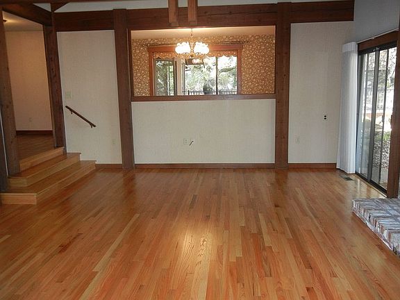 4th image of 2584 Rim Rock Way