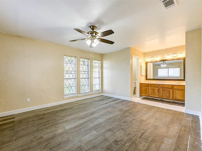 11923 Loveland Pass Dr — Photo 10