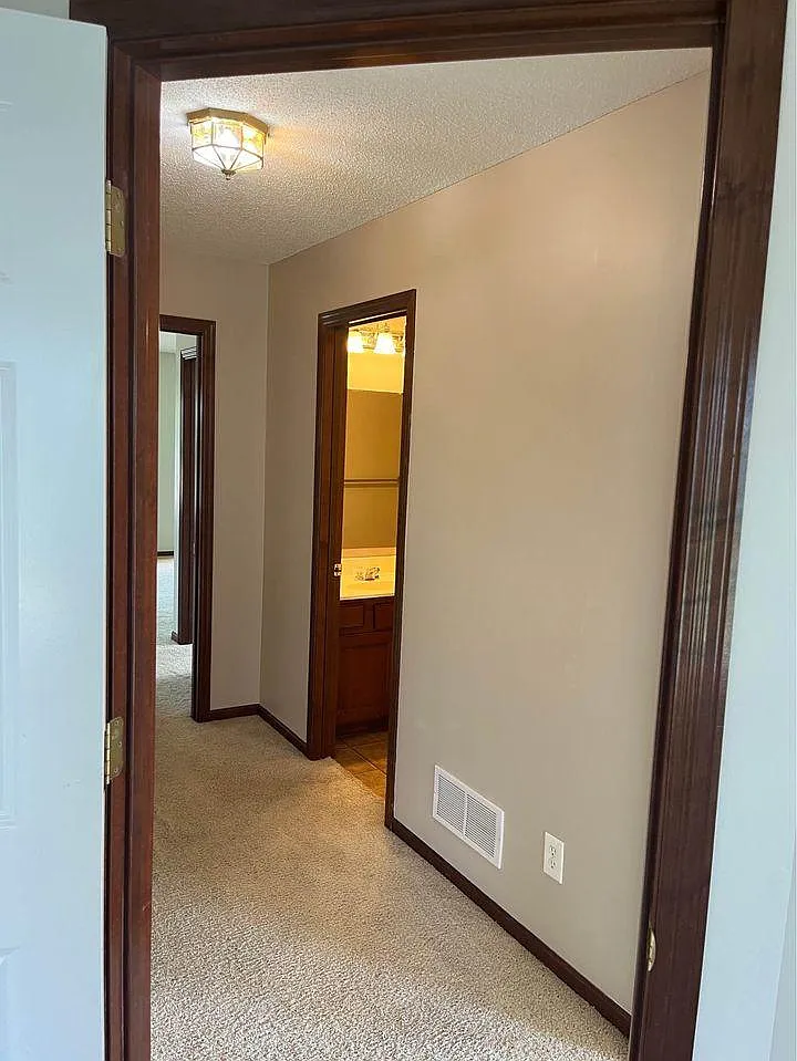 7744 Elm Grove Ct — Photo 2
