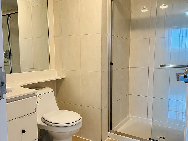 43-17 Union St #7C — Photo 12