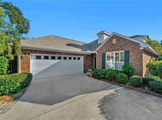6720 Somerby Ln, Mobile, AL 36695