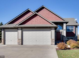 4904 159th St N, Hugo, MN 55038
