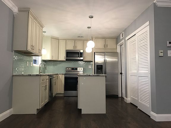 2nd image of 1744 Herault Pl
