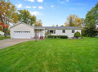 2980 Beach Rd, Port Huron, MI 48060