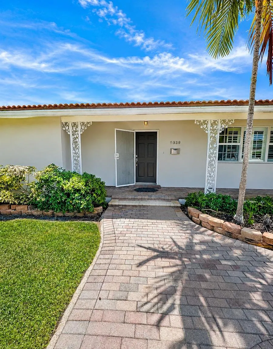 Miami Shores Estates — Photo 4