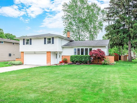 2nd image of 28023 Terrace Dr
