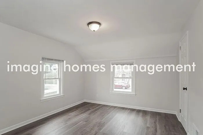 5241 Greenridge Dr — Photo 7