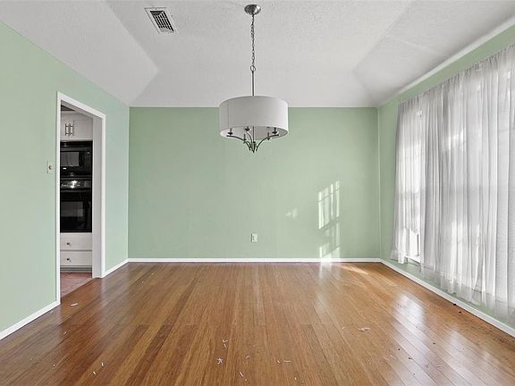 5th image of 133 Vista Dr