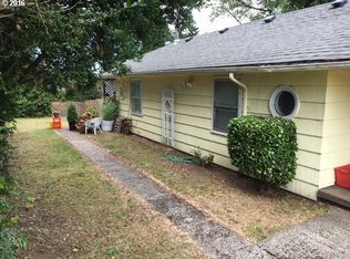 2086 McPherson St, North Bend, OR