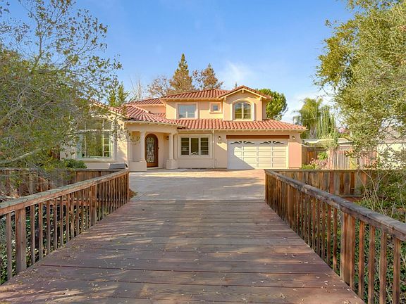 2nd image of 930 Los Robles Ave