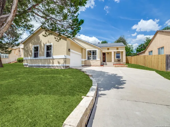 8423 Hera, Universal City, TX 78148