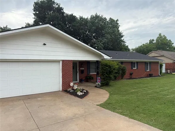 1917 N Minnesota Ave, Shawnee, OK 74804