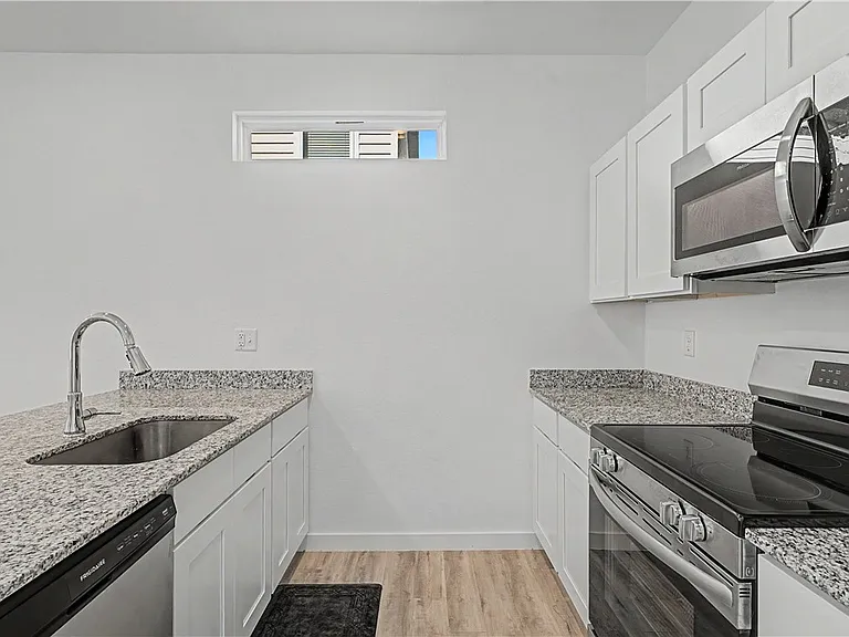 890 Tennessee Ave — Photo 8