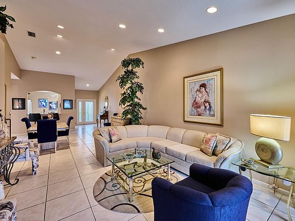 4th image of 9679 Crescent View Drive N