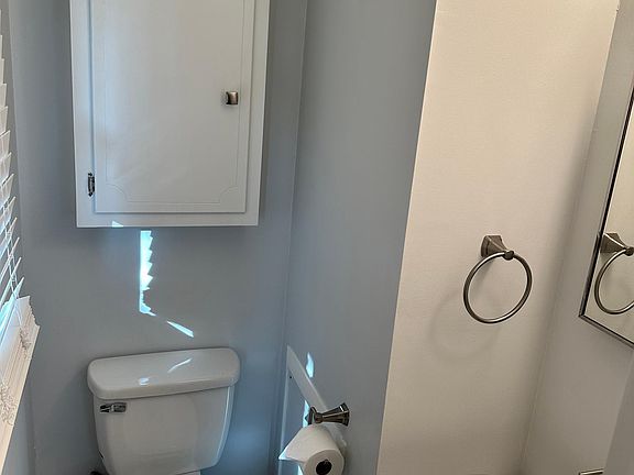 3rd image of 2231 Bainbridge Dr