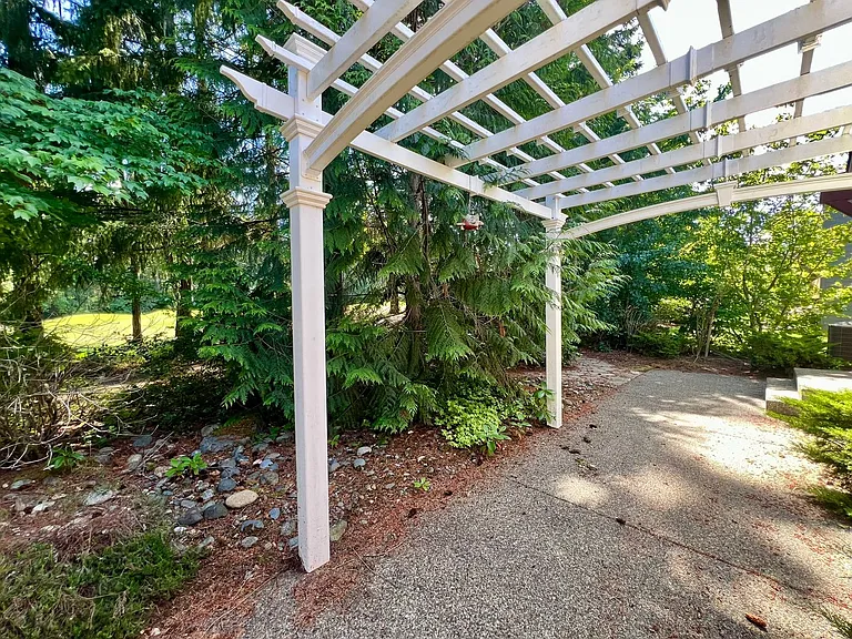 3875 Cameron Dr NE — Photo 37