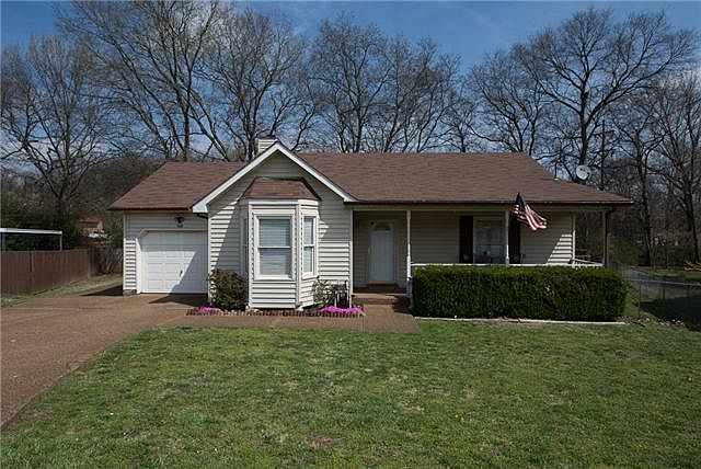 1st image of 404 Amquiwood Ct