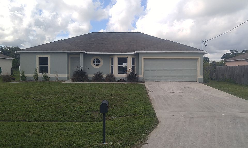 1st image of 573 SW Whitmore Dr